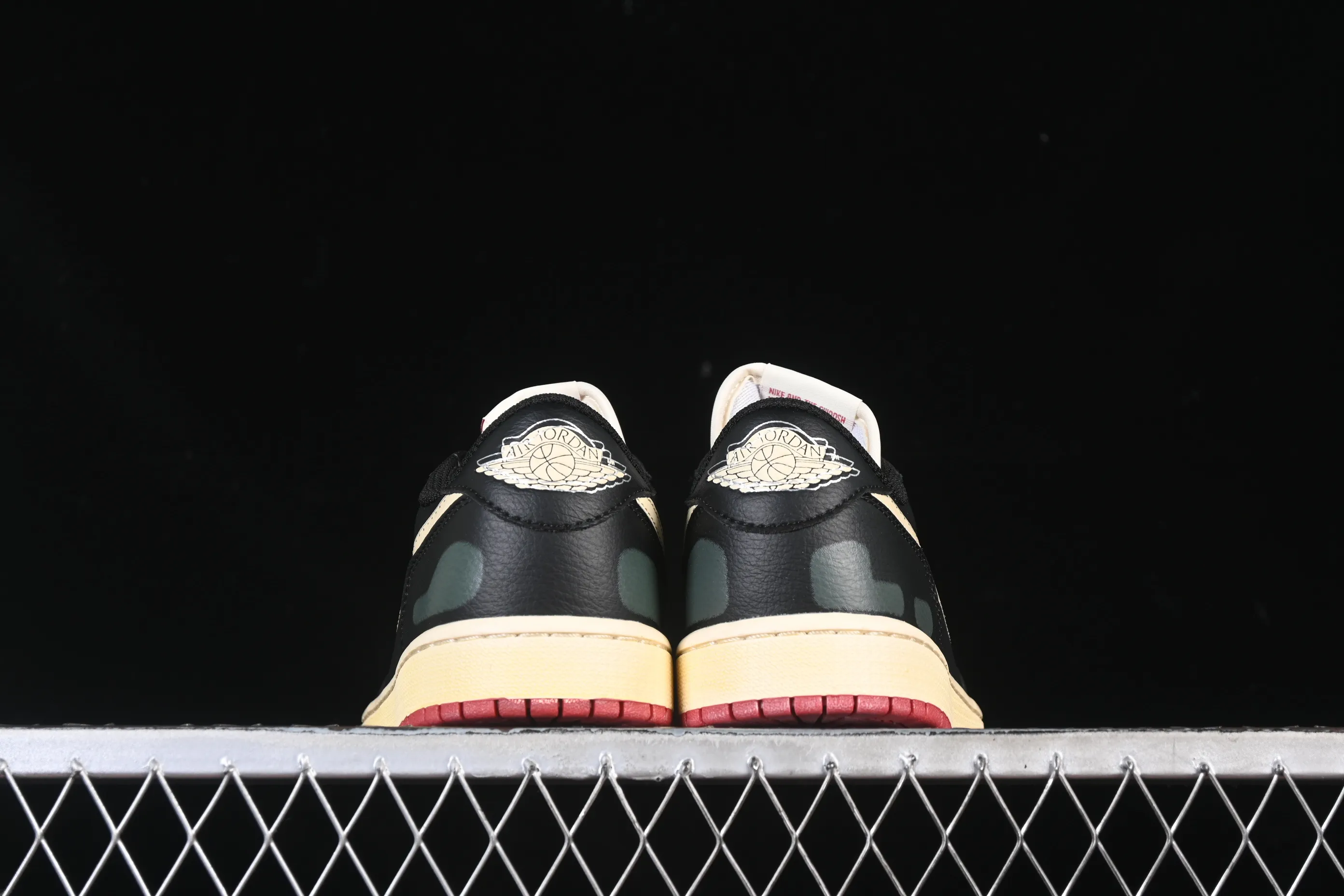All categories Air Jordan Jordan series basketball shoes Air Jordan 1 Low Nigel Sylvester x Air Jordan 1 Low AJ1 Joe 1 joint low-top cultural casual sneakers IB8958-001